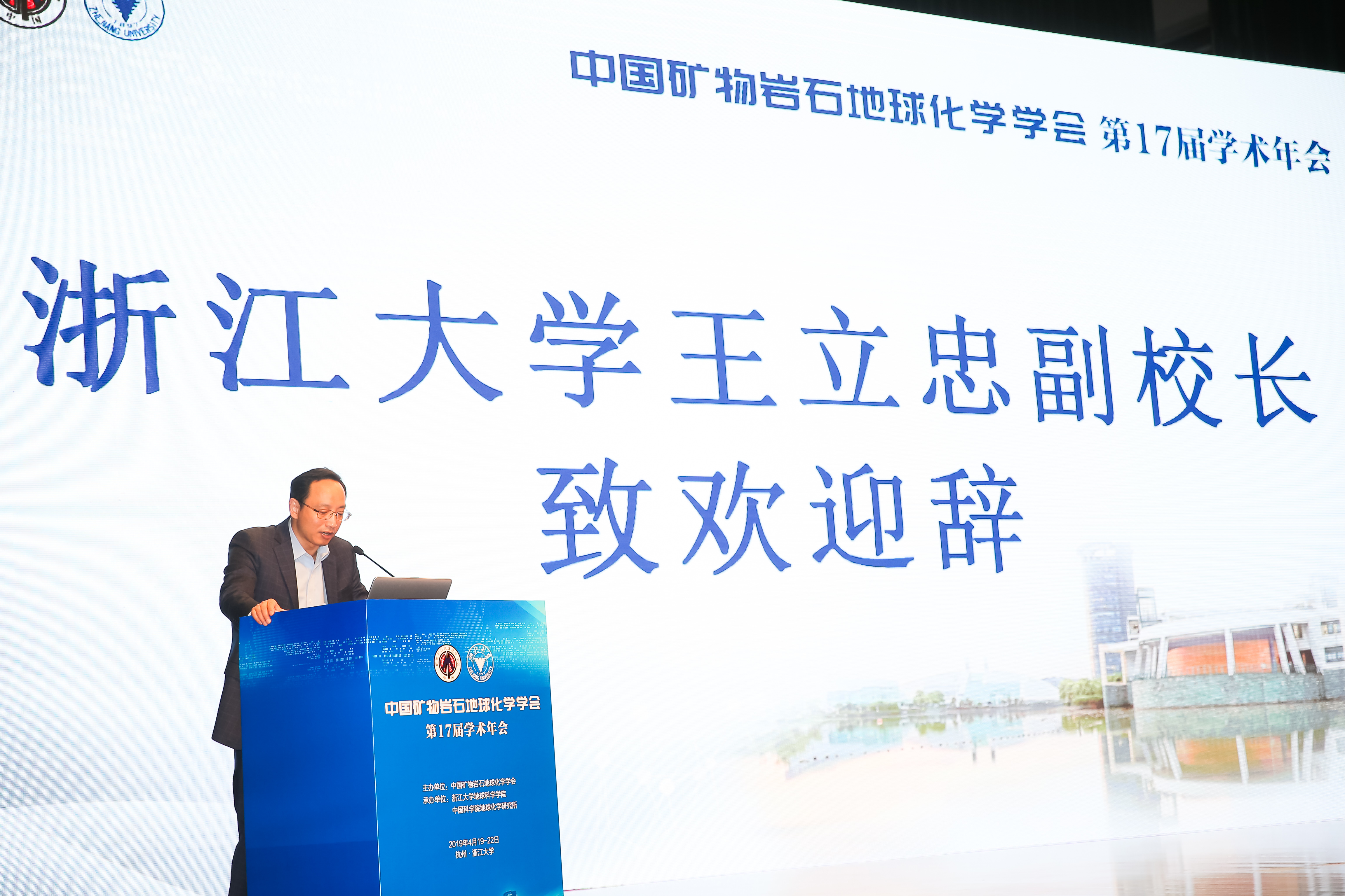 DAMI0607.jpg DAMI0607.jpg