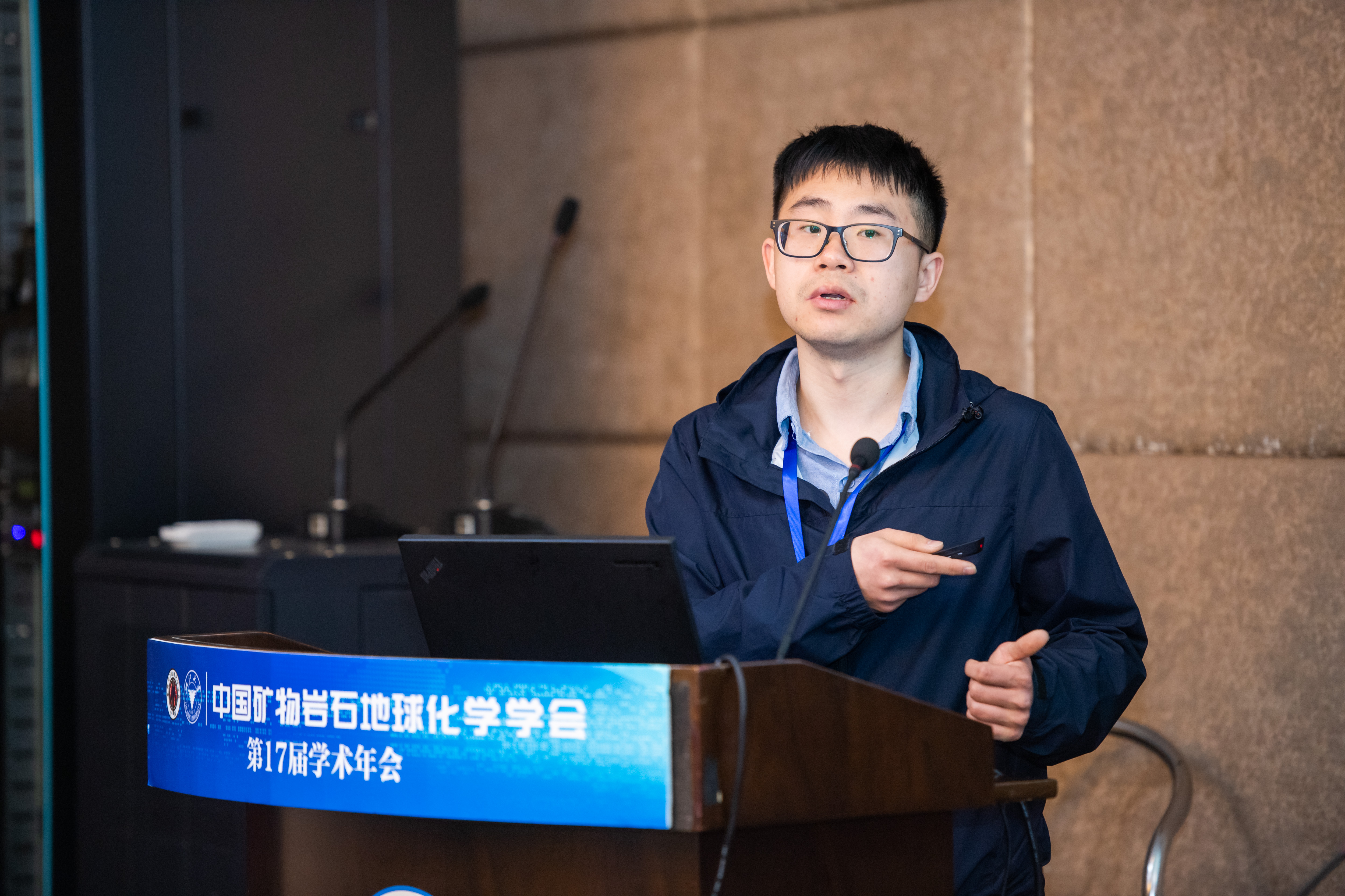 QD5_8379.jpg QD5_8379.jpg