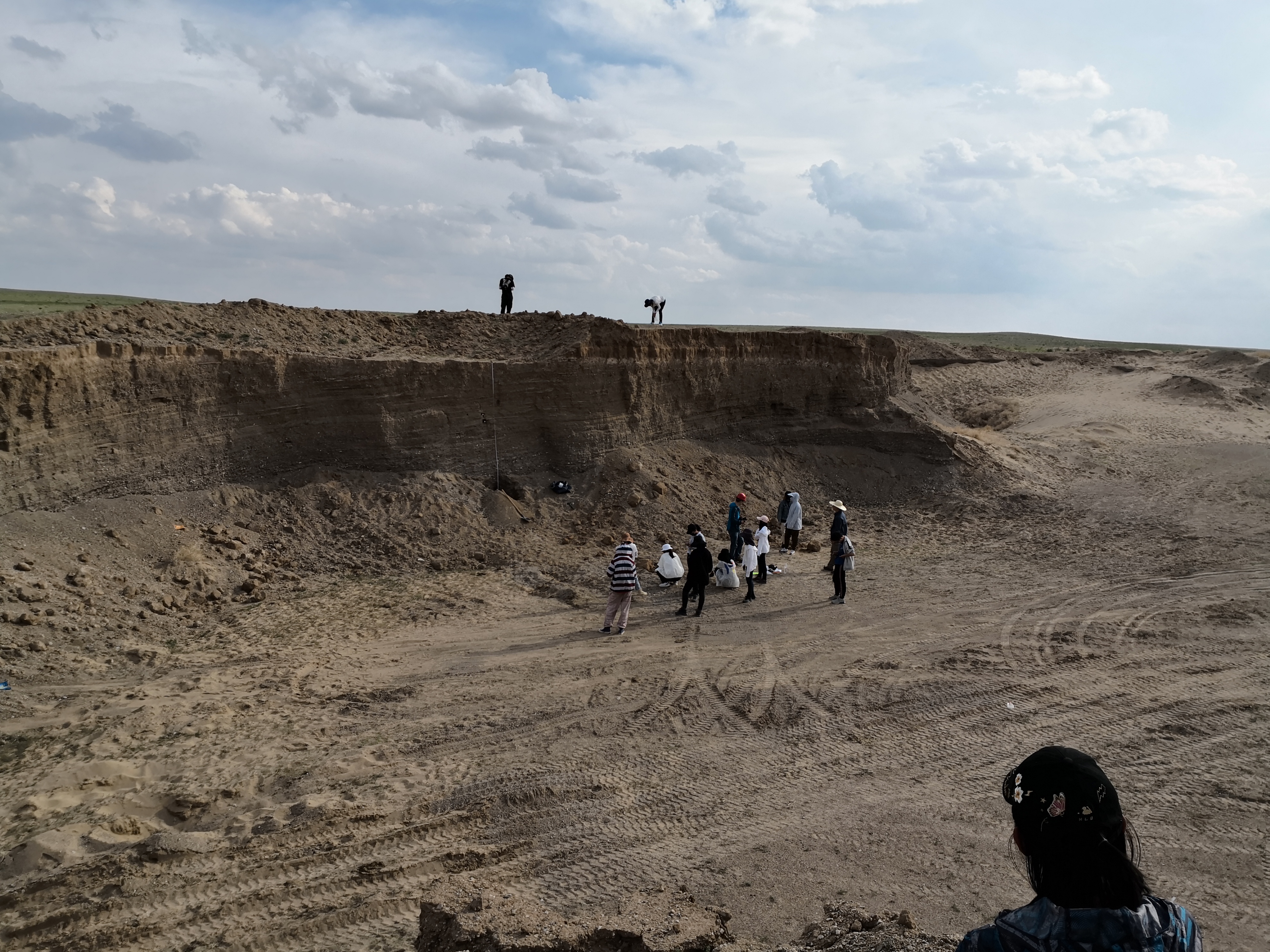 7.8-苏尼特右旗-合照2-余宁.jpg 7.8-苏尼特右旗-合照2-余宁.jpg