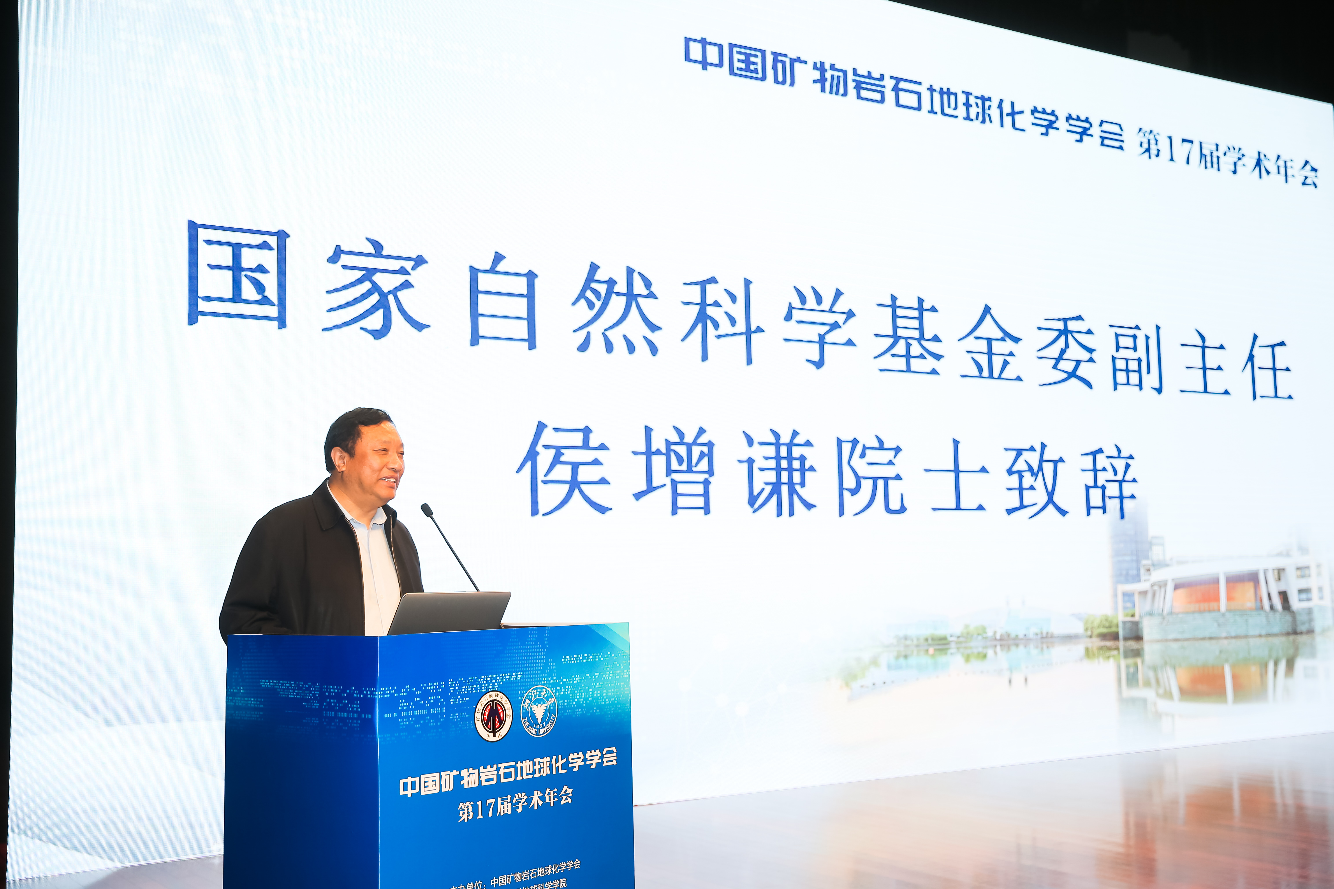 DAMI0516.jpg DAMI0516.jpg