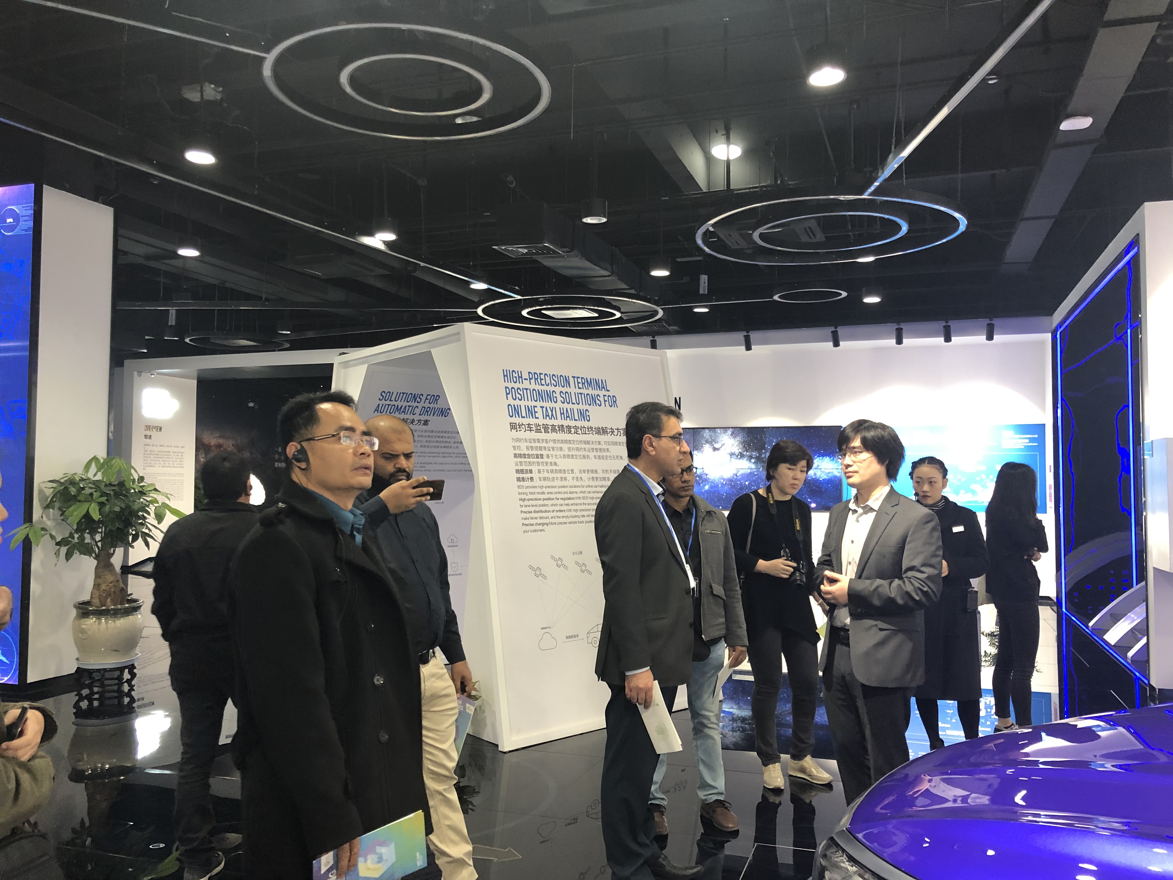 图2 参观.jpg 图2 参观.jpg